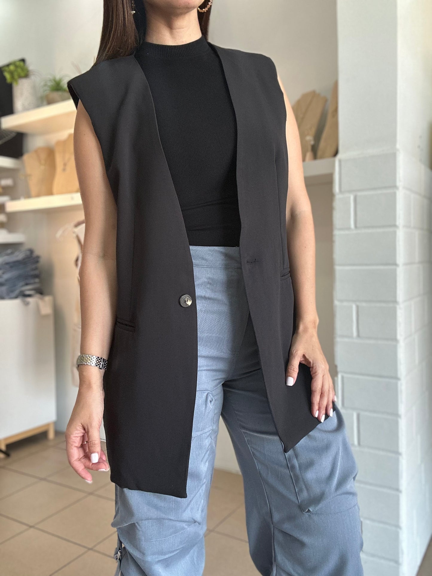 Long Vest (Black)