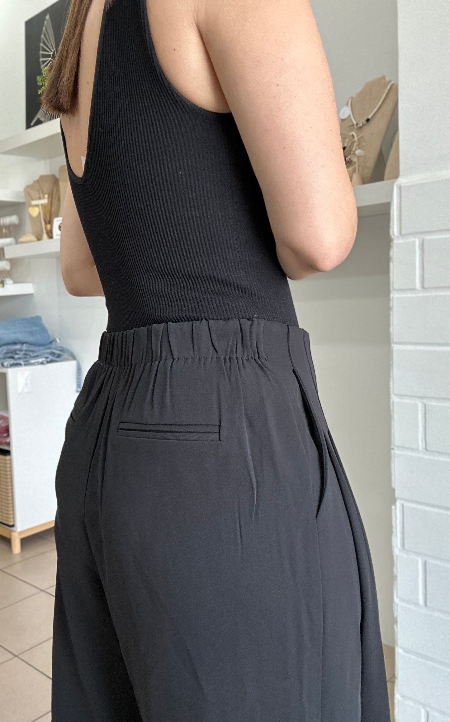 Pleated Wide Leg Pant