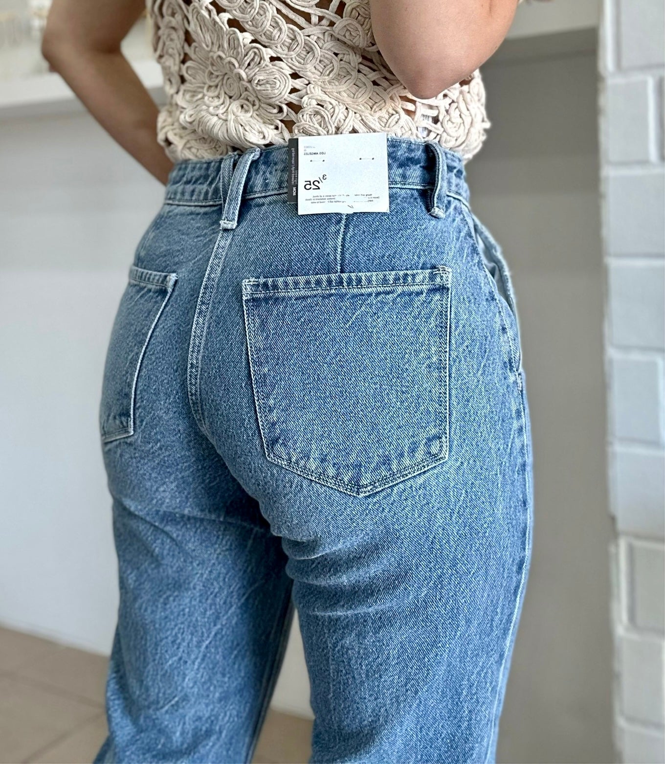MoM Jean
