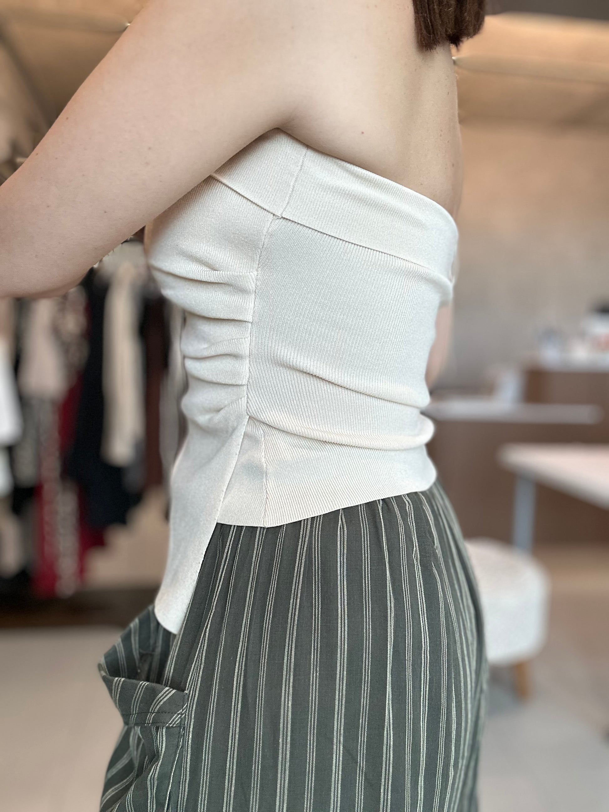 Straplass Stretch Top