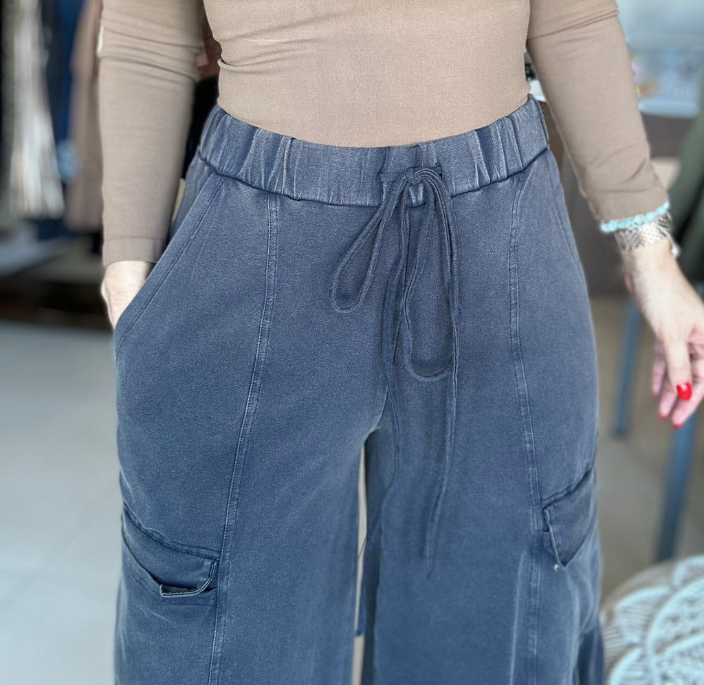 Wide Leg Stretch Pant