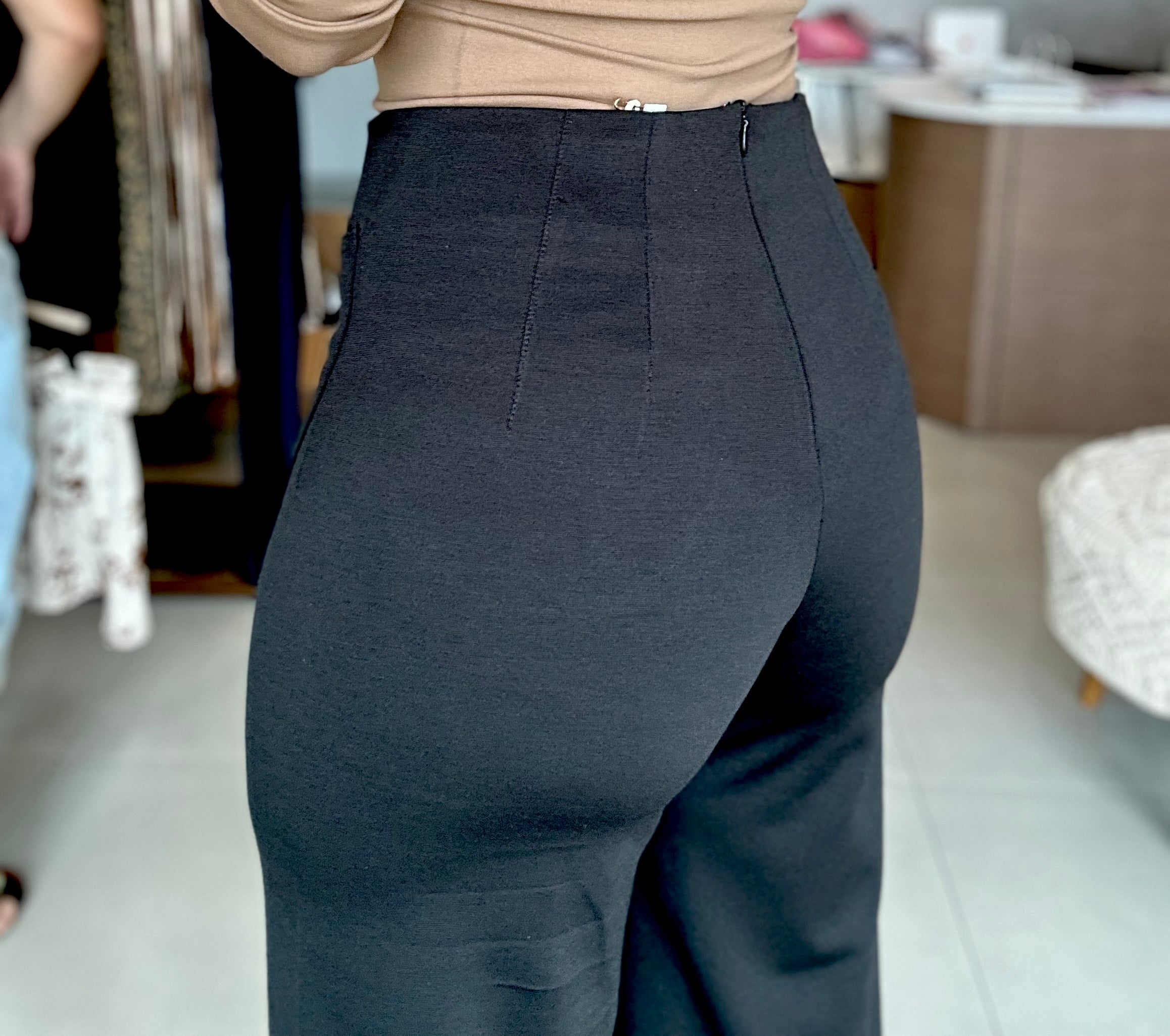 Ruffle Hem  Pant