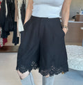 Lace Bermuda