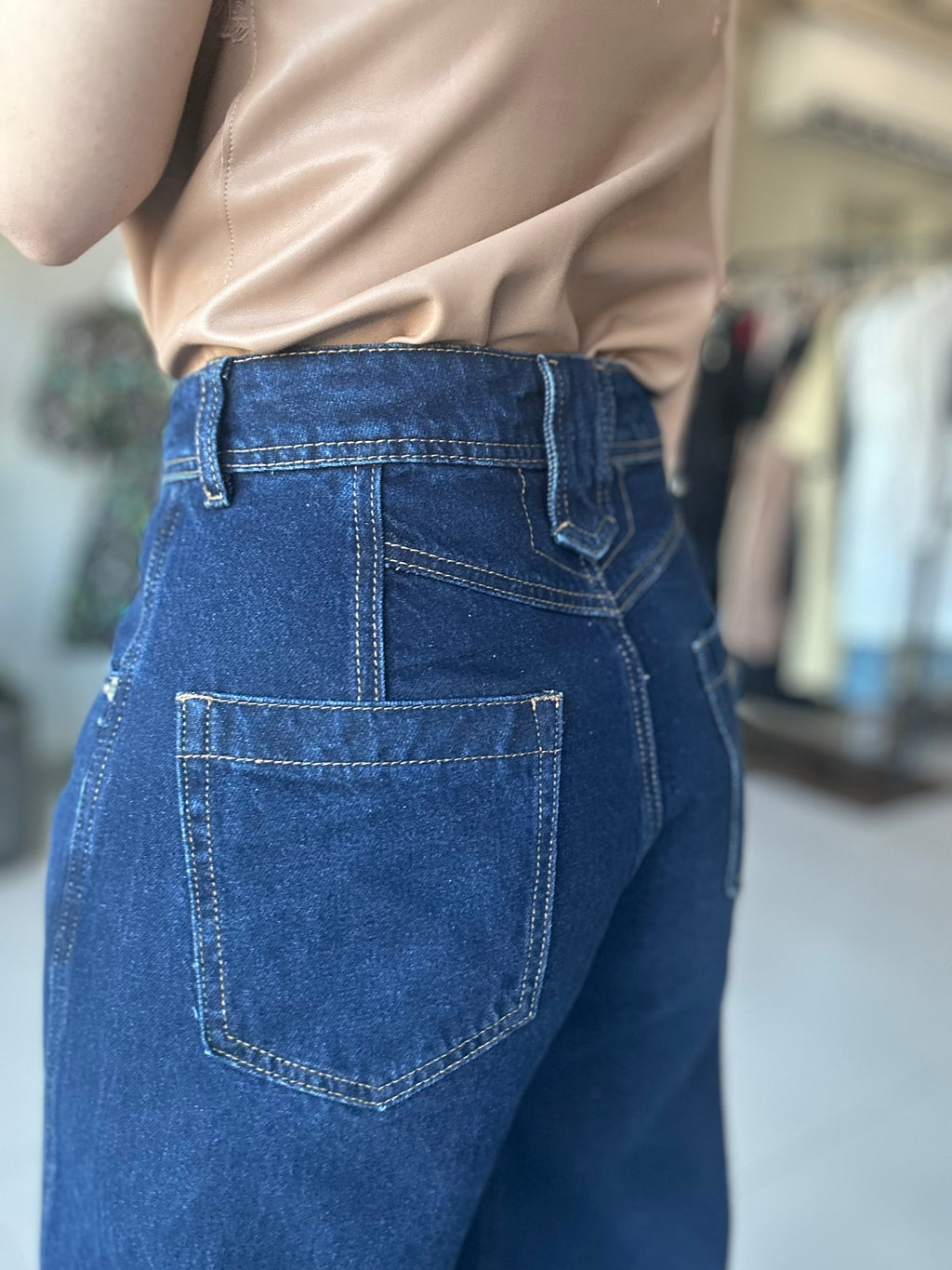 Dark Denim Bermuda (Yort)