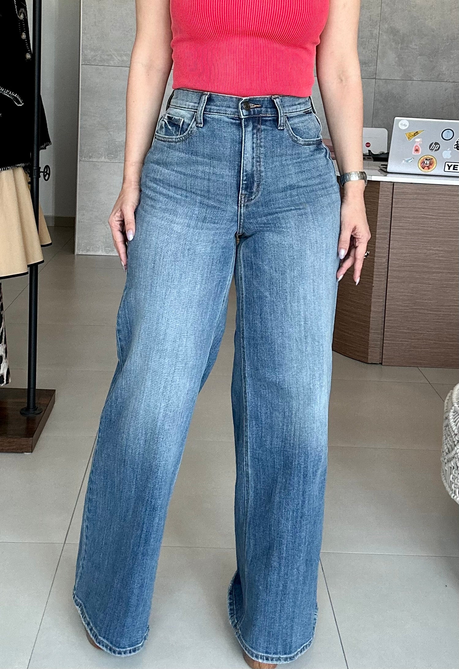 Wide leg jean