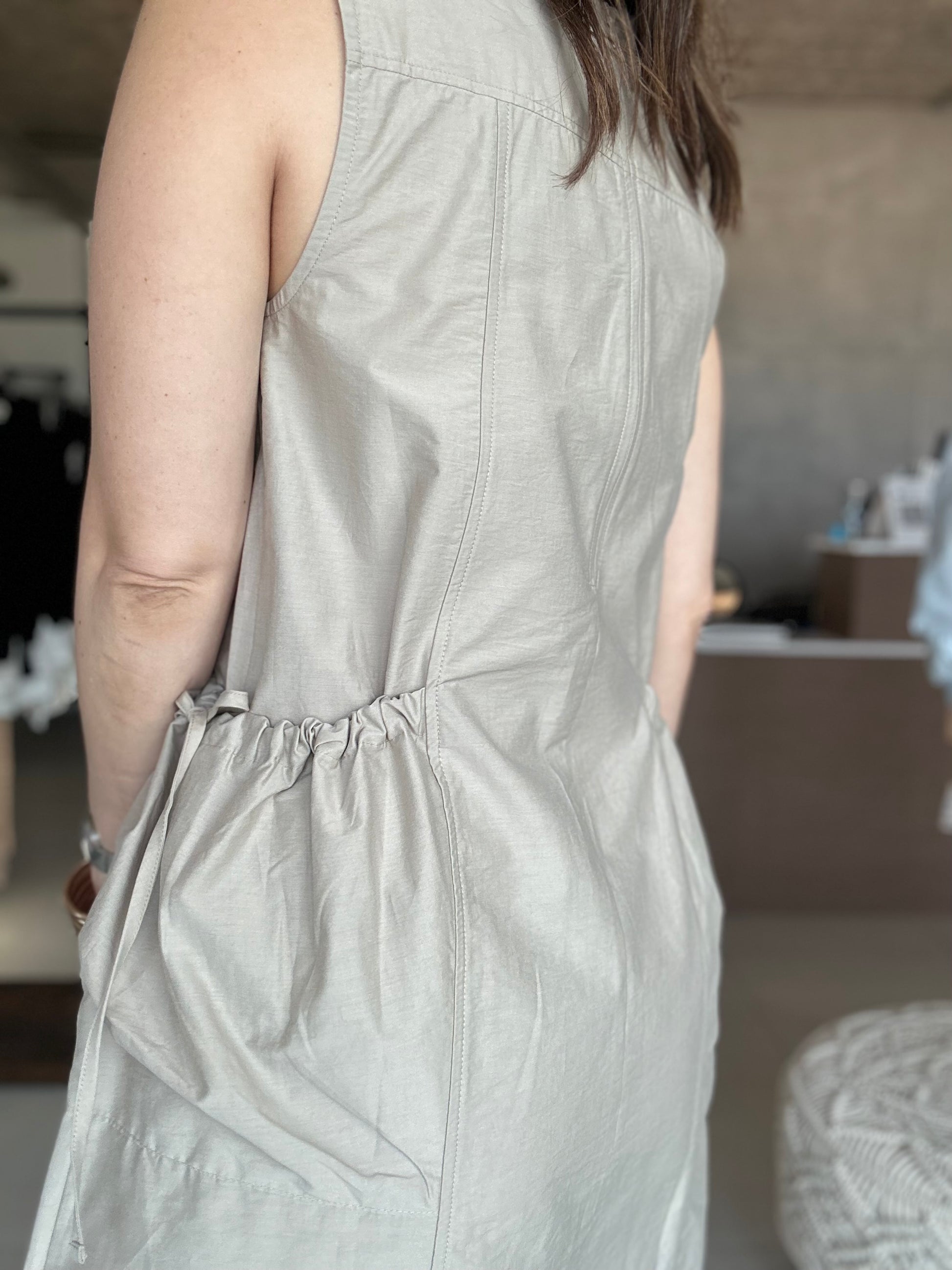 Light Midi Dress