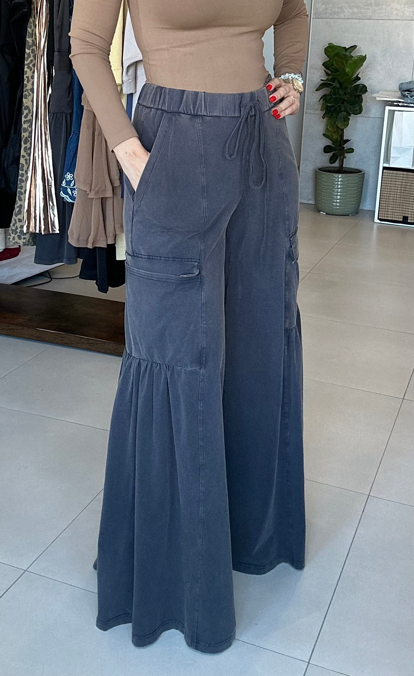 Wide Leg Stretch Pant