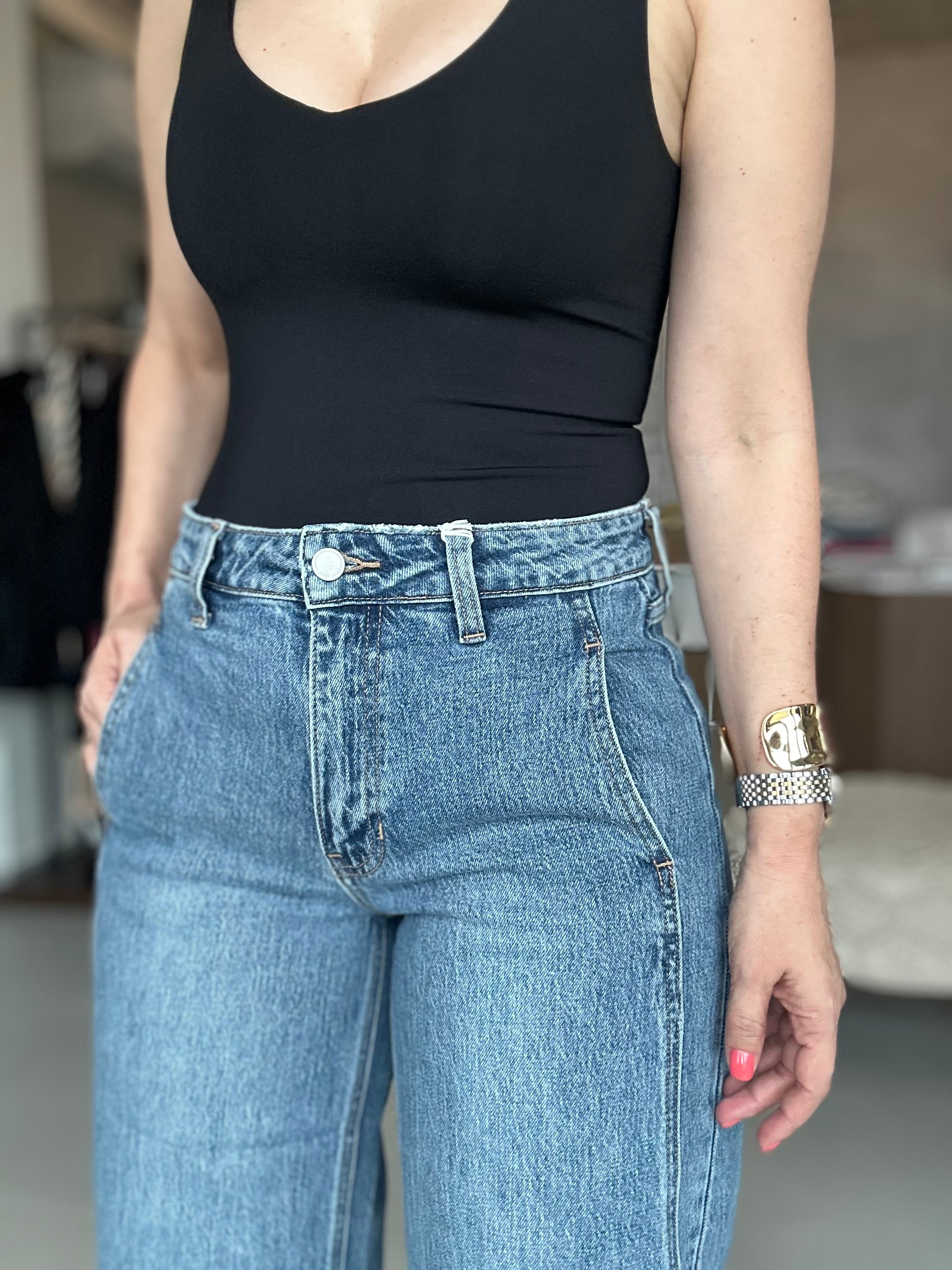 Side Seam Bermuda Jeans