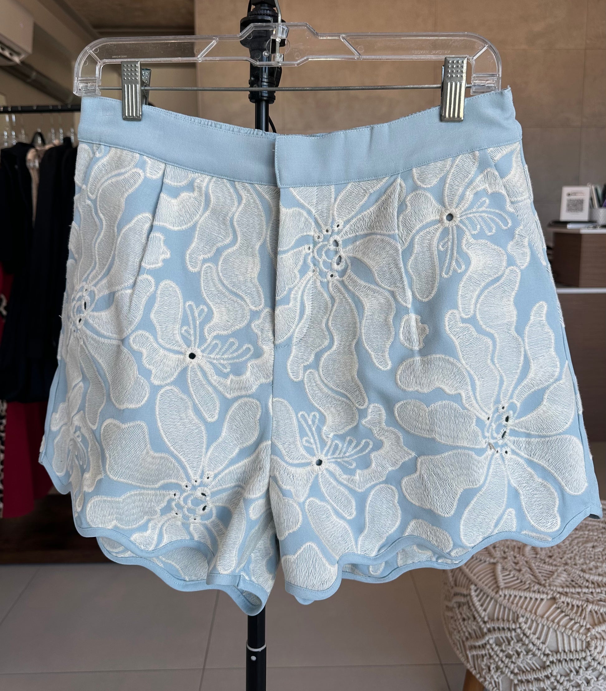 Stunning Short